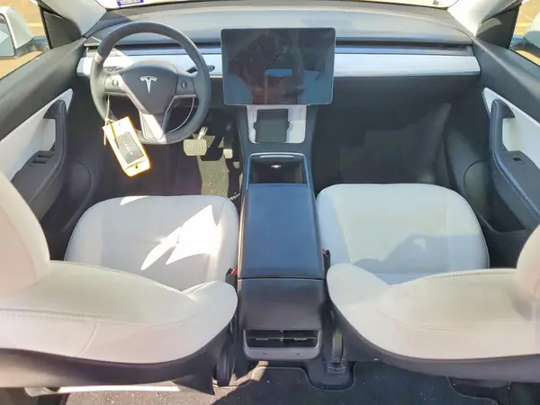 5YJYGDEE9MF305305 2021 TESLA MODEL Y - Image 8