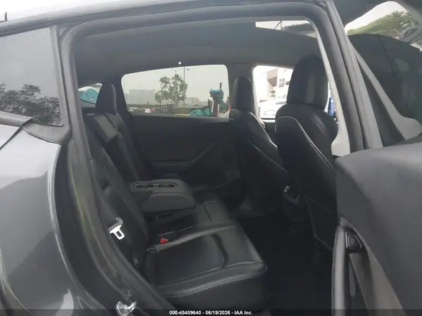 5YJYGDEEXLF045396 2020 TESLA MODEL Y - Image 8