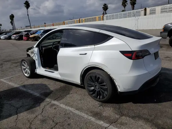 5YJYGDEEXLF050307 2020 TESLA MODEL Y - Image 2