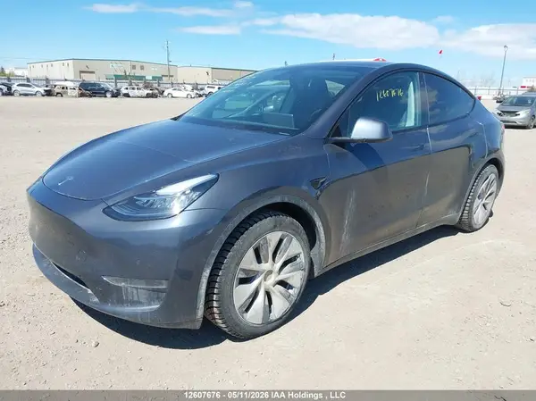 5YJYGDEEXLF053191 2020 TESLA MODEL Y - Image 2