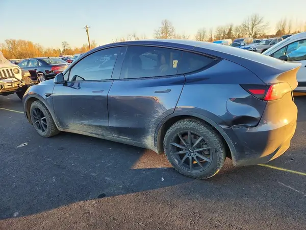 5YJYGDEEXLF055121 2020 TESLA MODEL Y - Image 2