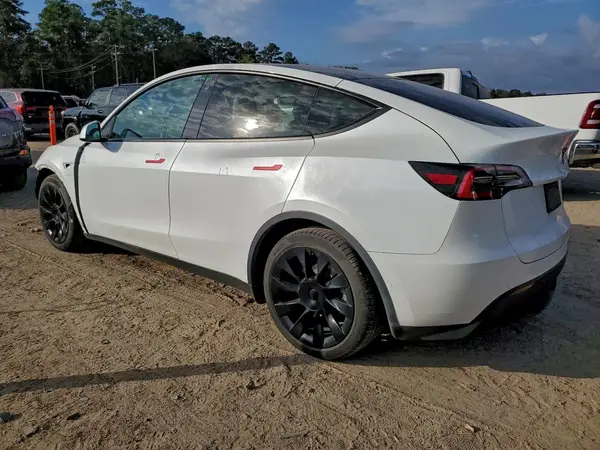 5YJYGDEEXMF061258 2021 TESLA MODEL Y - Image 2