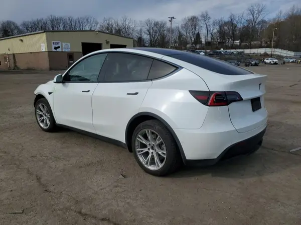 5YJYGDEEXMF063219 2021 TESLA MODEL Y - Image 2