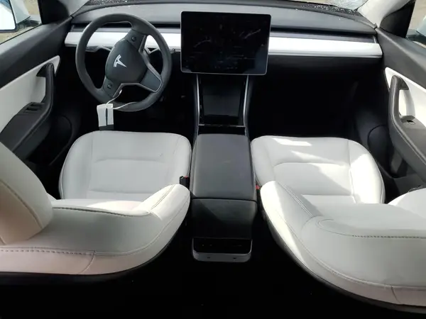 5YJYGDEEXMF063219 2021 TESLA MODEL Y - Image 8