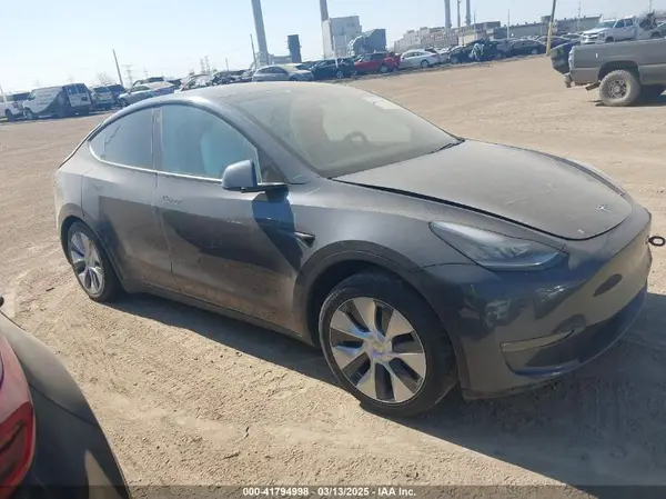 5YJYGDEEXMF063351 2021 TESLA MODEL Y - Image 1