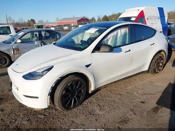 5YJYGDEEXMF065763 2021 TESLA MODEL Y - Image 2