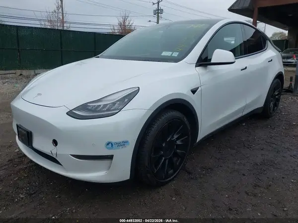 5YJYGDEEXMF065987 2021 TESLA MODEL Y - Image 2
