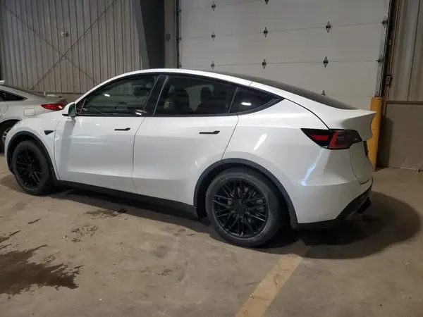 5YJYGDEEXMF066413 2021 TESLA MODEL Y - Image 2