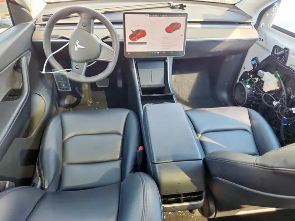 5YJYGDEEXMF069943 2021 TESLA MODEL Y - Image 8