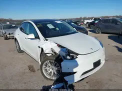 5YJYGDEEXMF071658 2021 TESLA MODEL Y