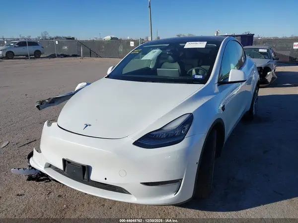 5YJYGDEEXMF071658 2021 TESLA MODEL Y - Image 2