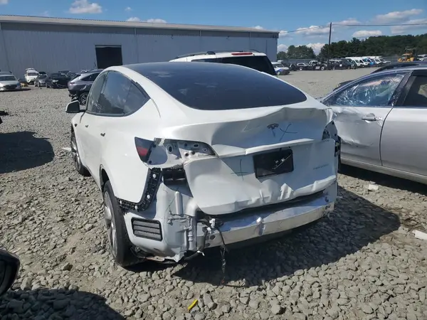 5YJYGDEEXMF077783 2021 TESLA MODEL Y - Image 2