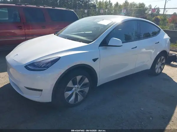 5YJYGDEEXMF078528 2021 TESLA MODEL Y - Image 2