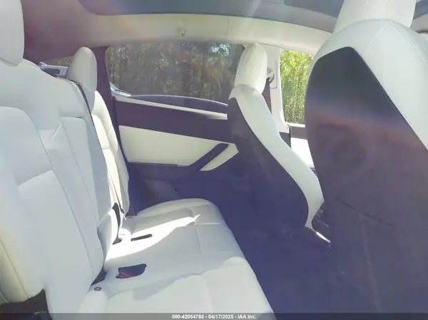 5YJYGDEEXMF078884 2021 TESLA MODEL Y - Image 8