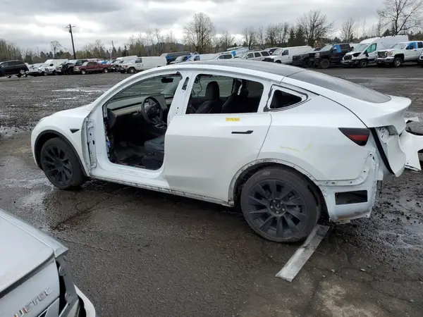 5YJYGDEEXMF079761 2021 TESLA MODEL Y - Image 2