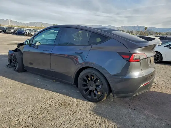 5YJYGDEEXMF093160 2021 TESLA MODEL Y - Image 2