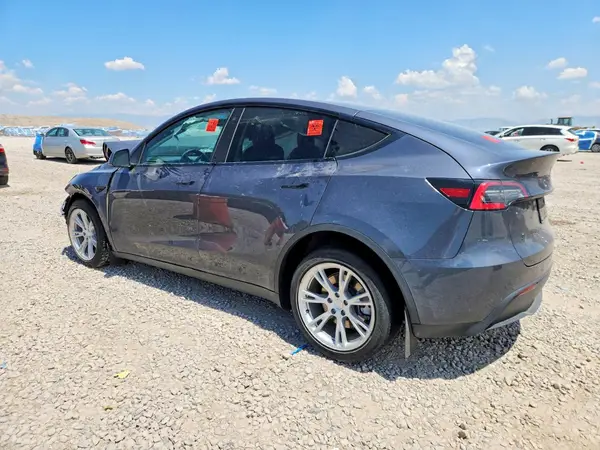 5YJYGDEEXMF094941 2021 TESLA MODEL Y - Image 2