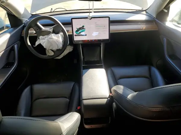 5YJYGDEEXMF095197 2021 TESLA MODEL Y - Image 8