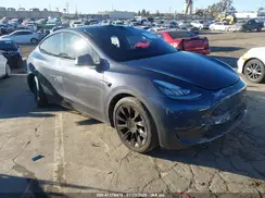 5YJYGDEEXMF095345 2021 TESLA MODEL Y