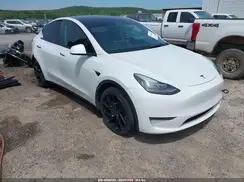 5YJYGDEEXMF096690 2021 TESLA MODEL Y