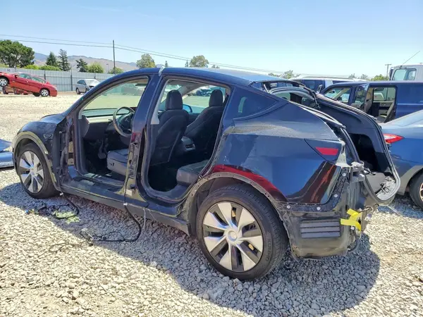 5YJYGDEEXMF105419 2021 TESLA MODEL Y - Image 2