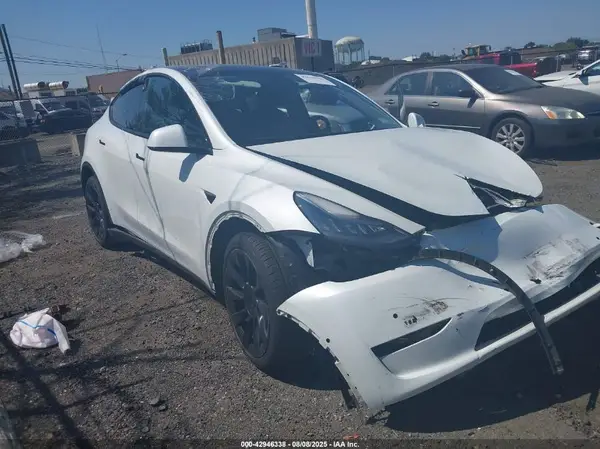 5YJYGDEEXMF108157 2021 TESLA MODEL Y - Image 1