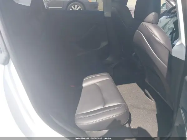 5YJYGDEEXMF108157 2021 TESLA MODEL Y - Image 8