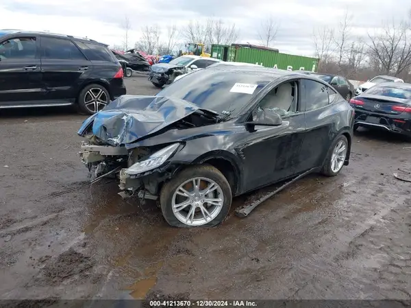 5YJYGDEEXMF121281 2021 TESLA MODEL Y - Image 2