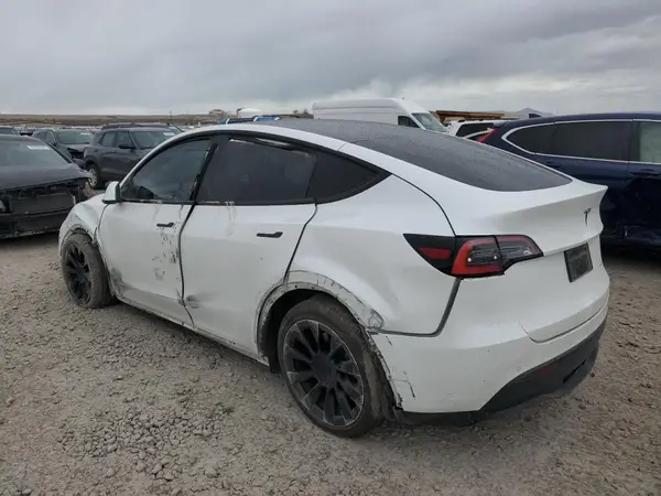 5YJYGDEEXMF138856 2021 TESLA MODEL Y - Image 2