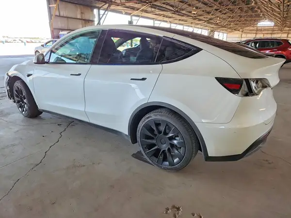5YJYGDEEXMF140011 2021 TESLA MODEL Y - Image 2