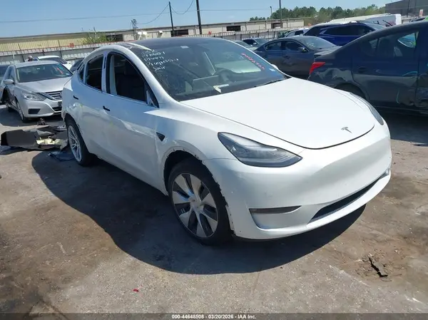 5YJYGDEEXMF146651 2021 TESLA MODEL Y - Image 1