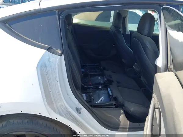5YJYGDEEXMF160811 2021 TESLA MODEL Y - Image 8