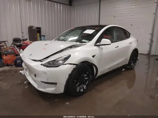 5YJYGDEEXMF184669 2021 TESLA MODEL Y - Image 2