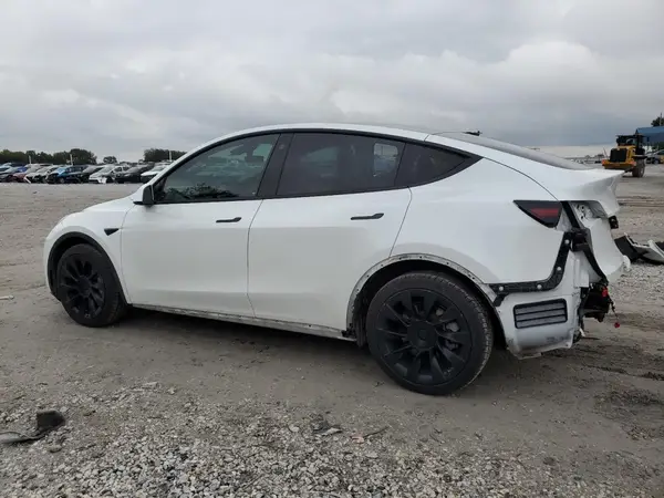 5YJYGDEEXMF185742 2021 TESLA MODEL Y - Image 2