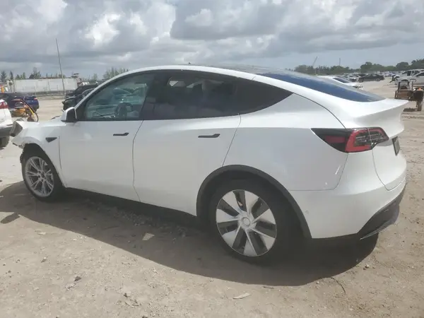 5YJYGDEEXMF187409 2021 TESLA MODEL Y - Image 2