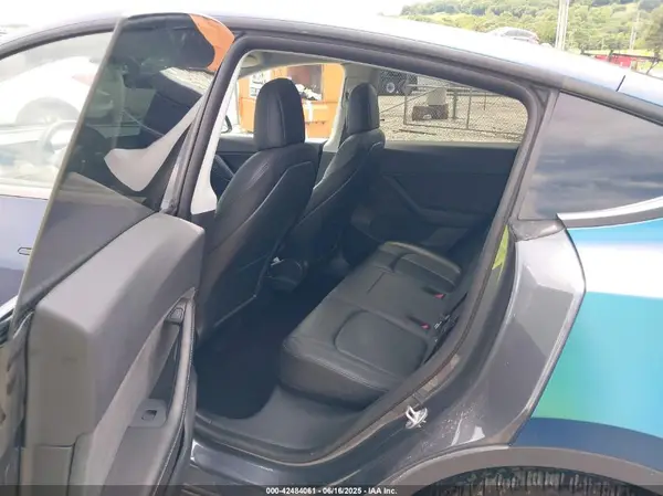 5YJYGDEEXMF188575 2021 TESLA MODEL Y - Image 8