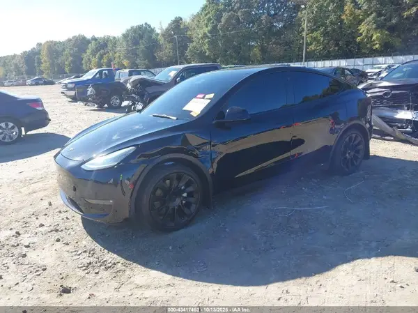 5YJYGDEEXMF188883 2021 TESLA MODEL Y - Image 2