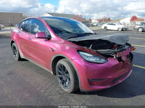 5YJYGDEEXMF192450 2021 TESLA MODEL Y - Image 1