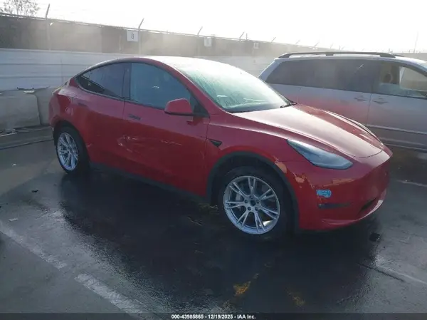 5YJYGDEEXMF199138 2021 TESLA MODEL Y - Image 1