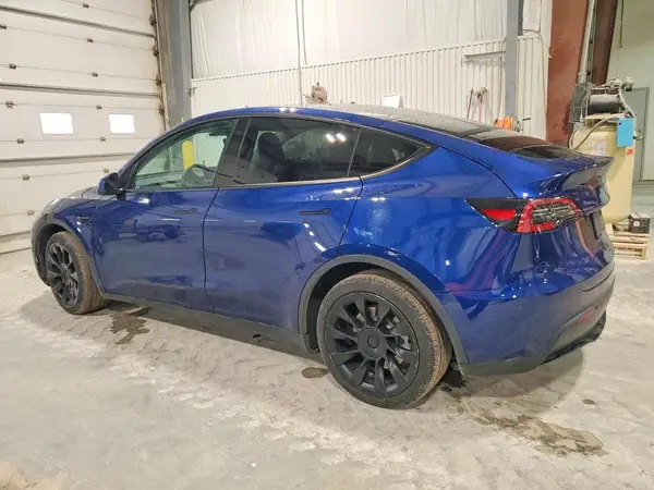 5YJYGDEEXMF200109 2021 TESLA MODEL Y - Image 2