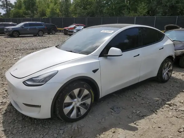 5YJYGDEEXMF200224 2021 TESLA MODEL Y - Image 1