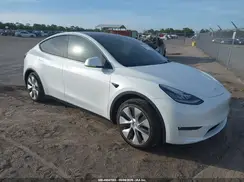 5YJYGDEEXMF202829 2021 TESLA MODEL Y