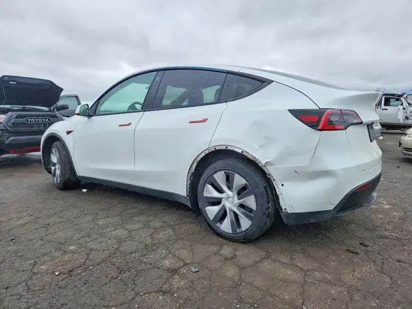 5YJYGDEEXMF207593 2021 TESLA MODEL Y - Image 2