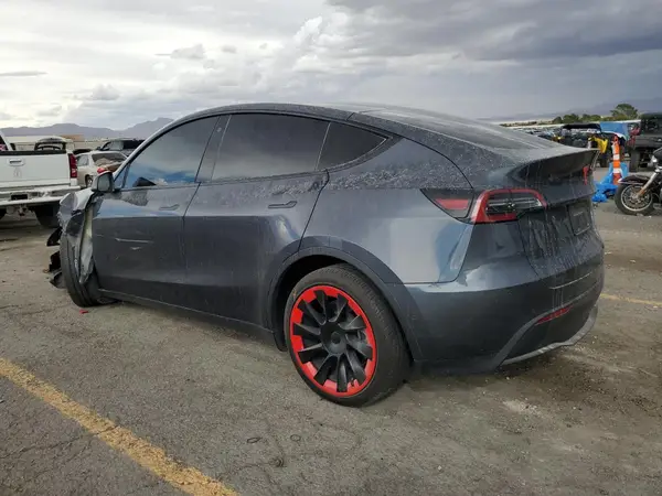 5YJYGDEEXMF207884 2021 TESLA MODEL Y - Image 2