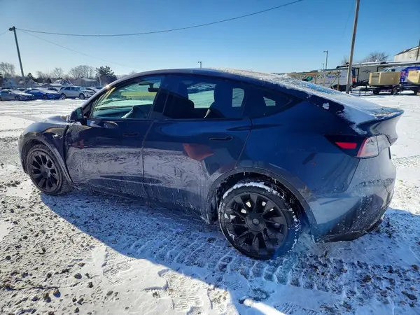 5YJYGDEEXMF210977 2021 TESLA MODEL Y - Image 2