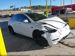 5YJYGDEEXMF213412 2021 TESLA MODEL Y