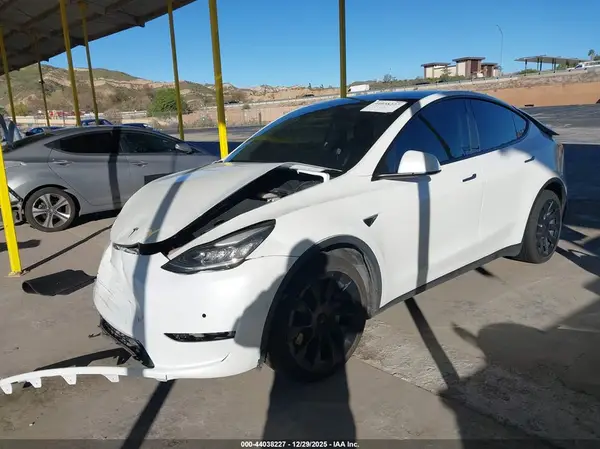 5YJYGDEEXMF213412 2021 TESLA MODEL Y - Image 2