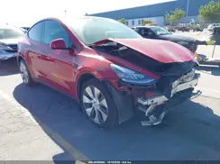 5YJYGDEEXMF217640 2021 TESLA MODEL Y