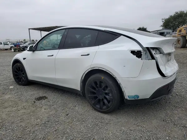 5YJYGDEEXMF219162 2021 TESLA MODEL Y - Image 2