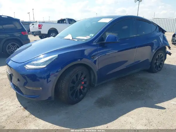 5YJYGDEEXMF233160 2021 TESLA MODEL Y - Image 2